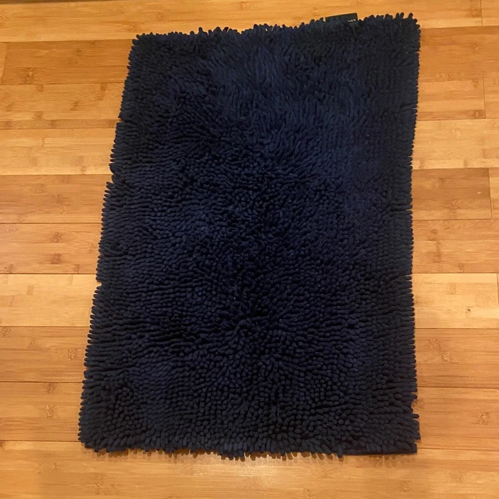 Navy Bath Mats